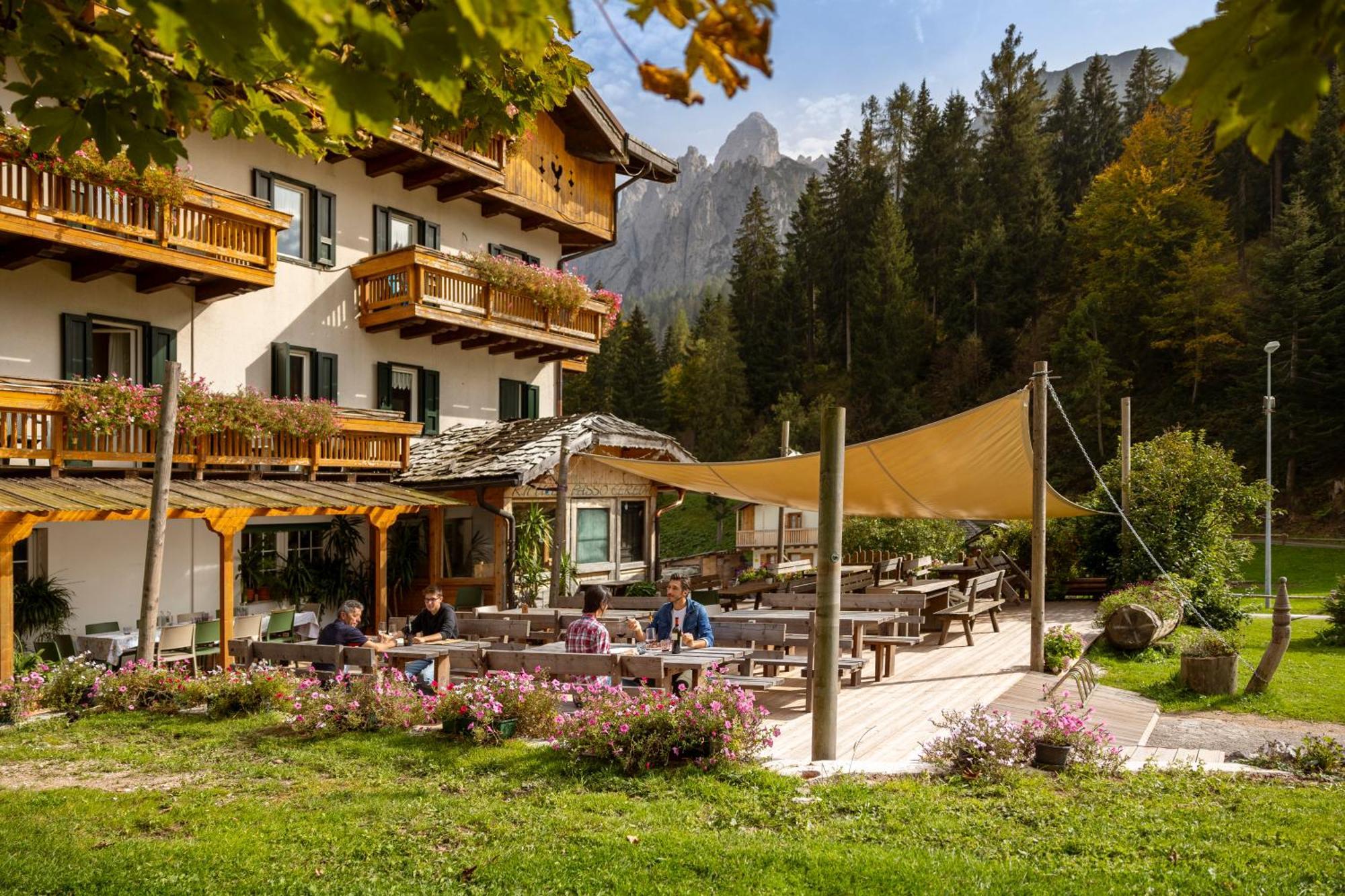 Hotel Rifugio Cereda Fiera Di Primiero Esterno foto