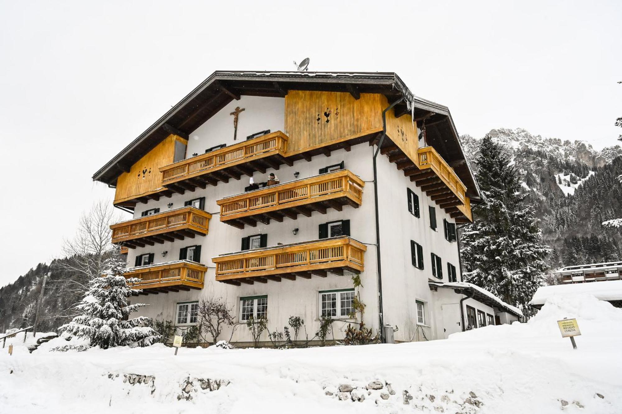 Hotel Rifugio Cereda Fiera Di Primiero Esterno foto